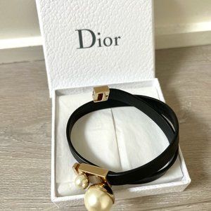 Dior Pearls leather bracelet